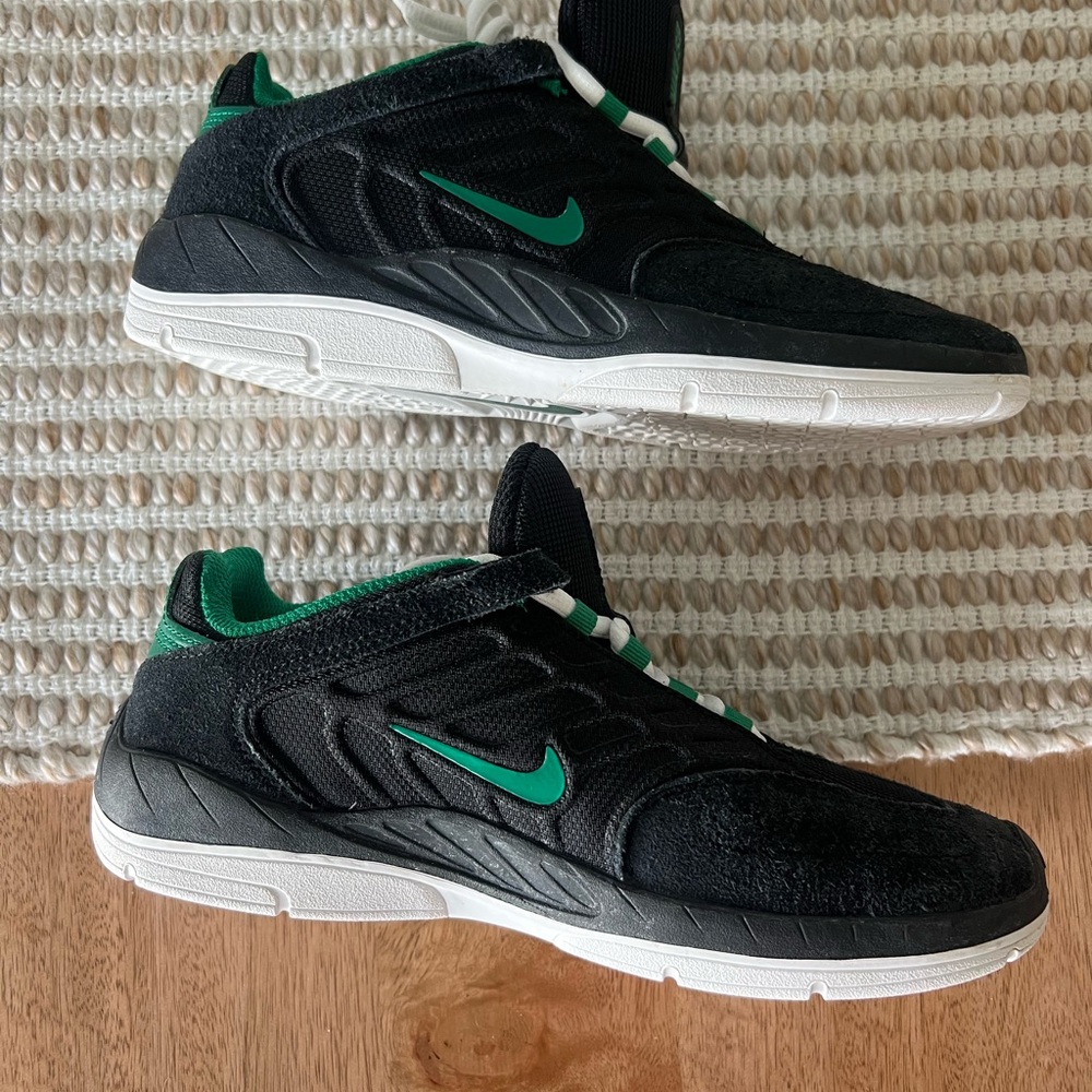 Nike SB Vertebrae Women’s Skate Shoes Black Malachite Summit White New - Picture 8 of 14